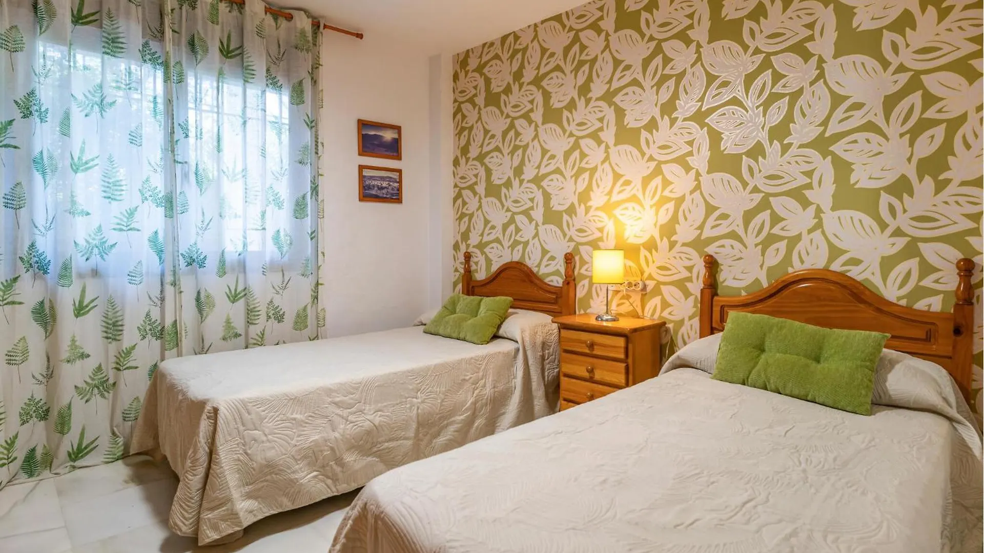 Stunning Apartment In Benalamdena With Kitchen Benalmádena 0*,  Espagne