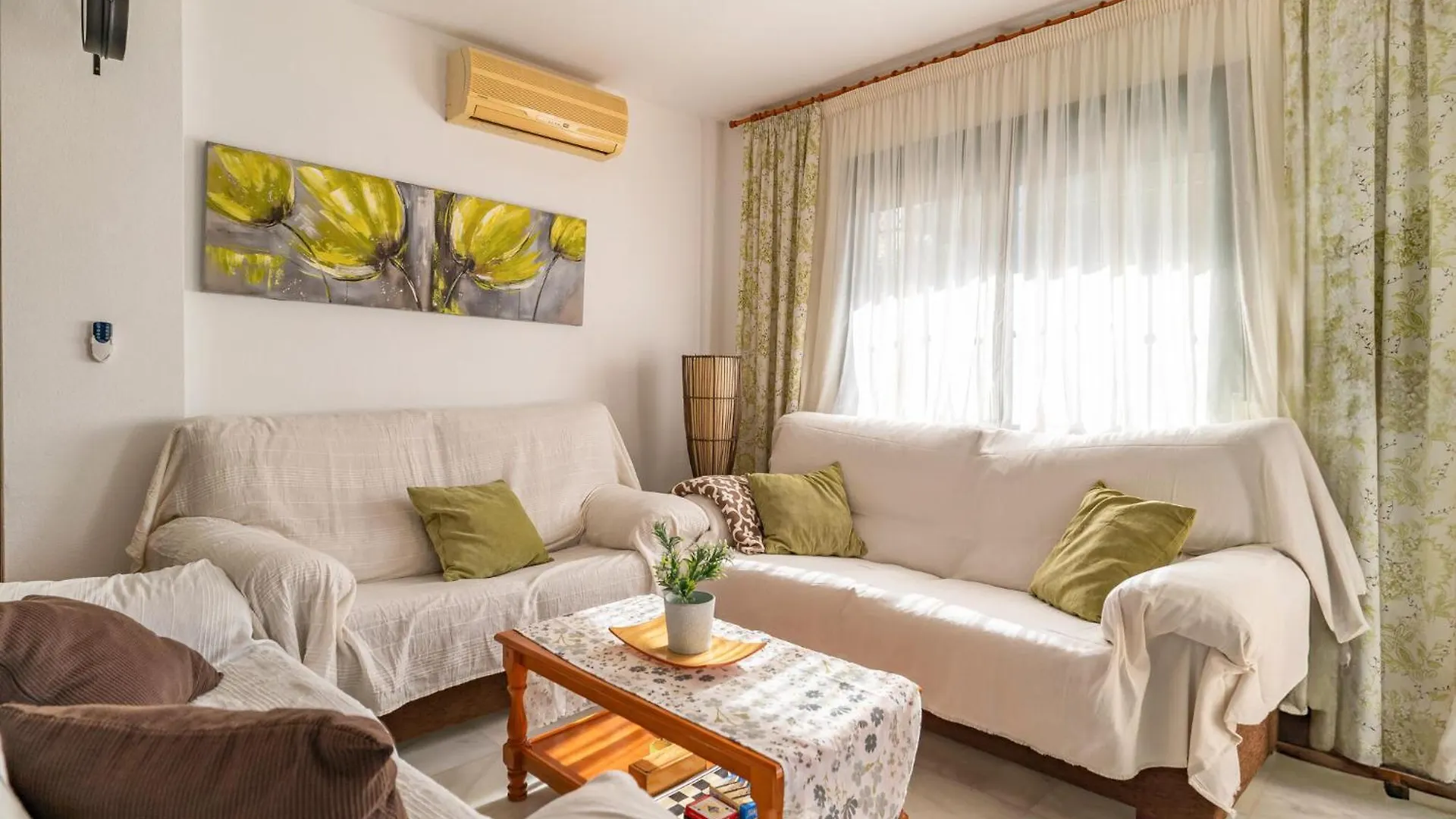 Stunning Apartment In Benalamdena With Kitchen Benalmádena